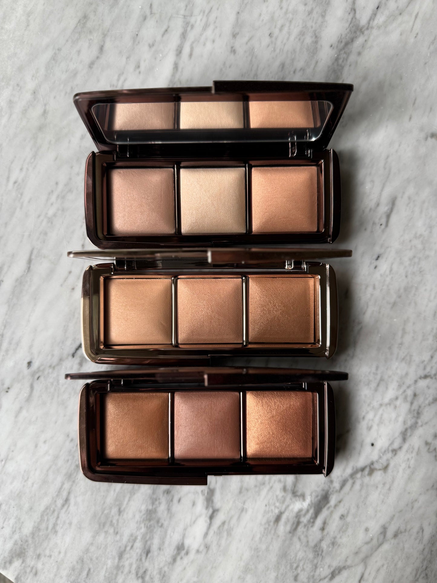 HOURGLASS Ambient Lighting Palette - Volume II