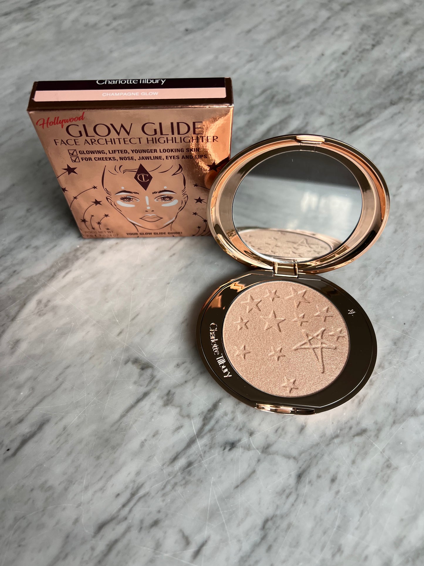 Glow Glide Face Architect Highlighter - Champagne Glow - Charlotte Tilbury