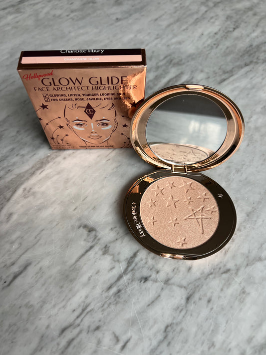 Glow Glide Face Architect Highlighter - Champagne Glow - Charlotte Tilbury