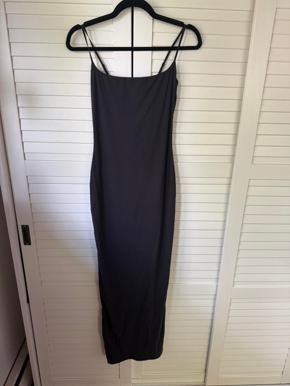 SKIMS Fits Everybody Long Slip Dress - MEDIUM