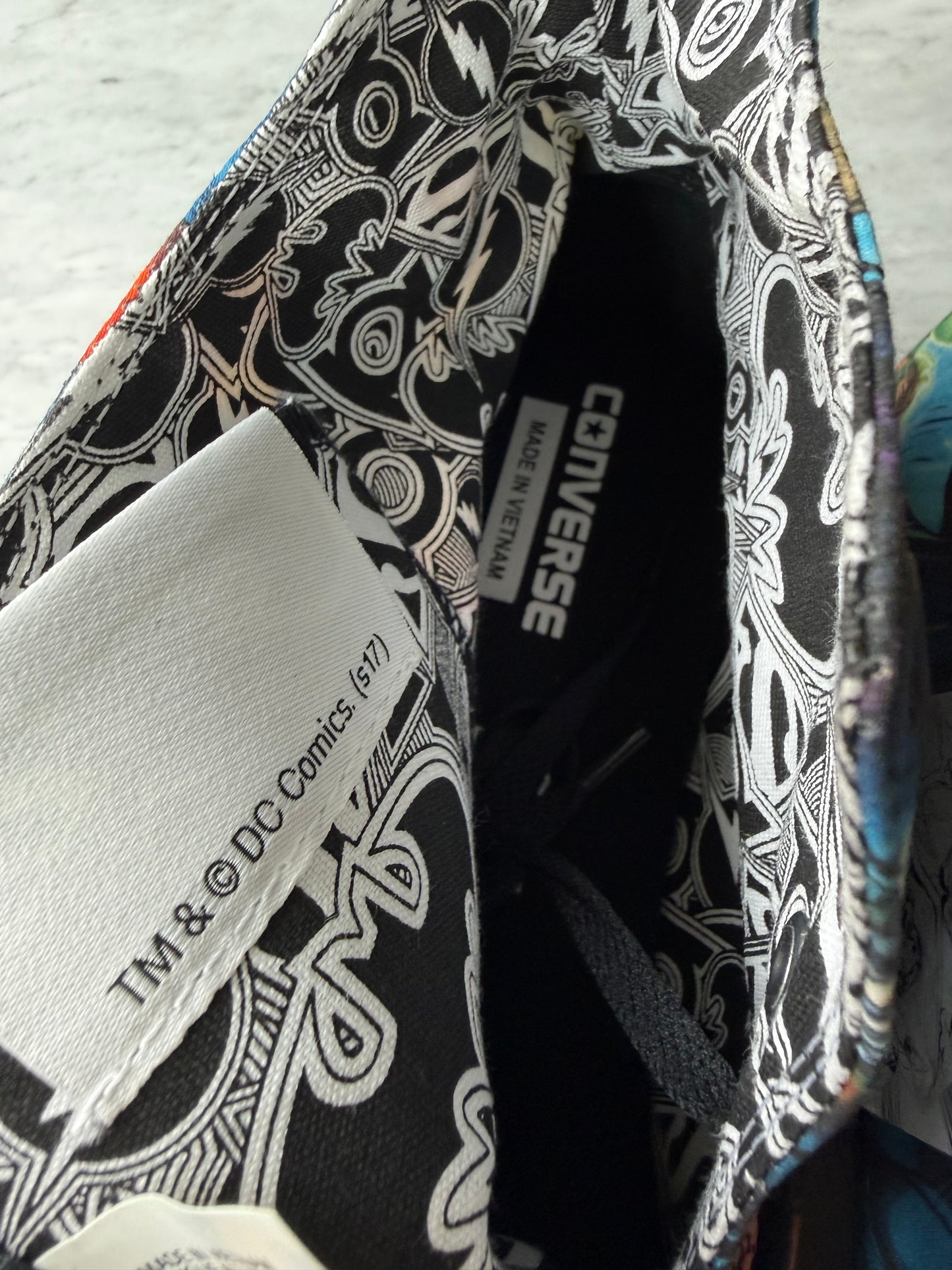 CONVERSE x DC Comics Justice League Chuck Taylor All Star High Top Sneakers - Size Men’s 12