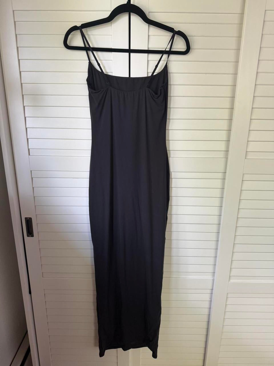 SKIMS Fits Everybody Long Slip Dress - MEDIUM