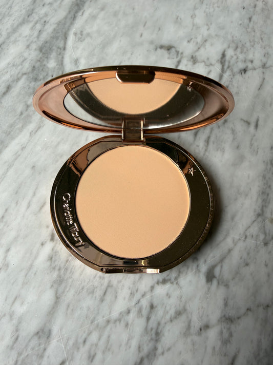 CHARLOTTE TILBURY Airbrush Flawless Finish Setting Powder - MEDIUM