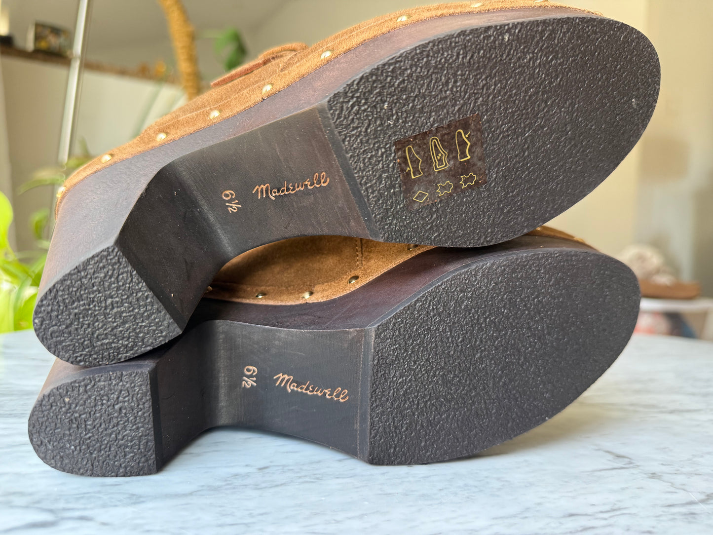 MADEWELL The Wes Suede Buckle Clogs - Size Women’s 6.5