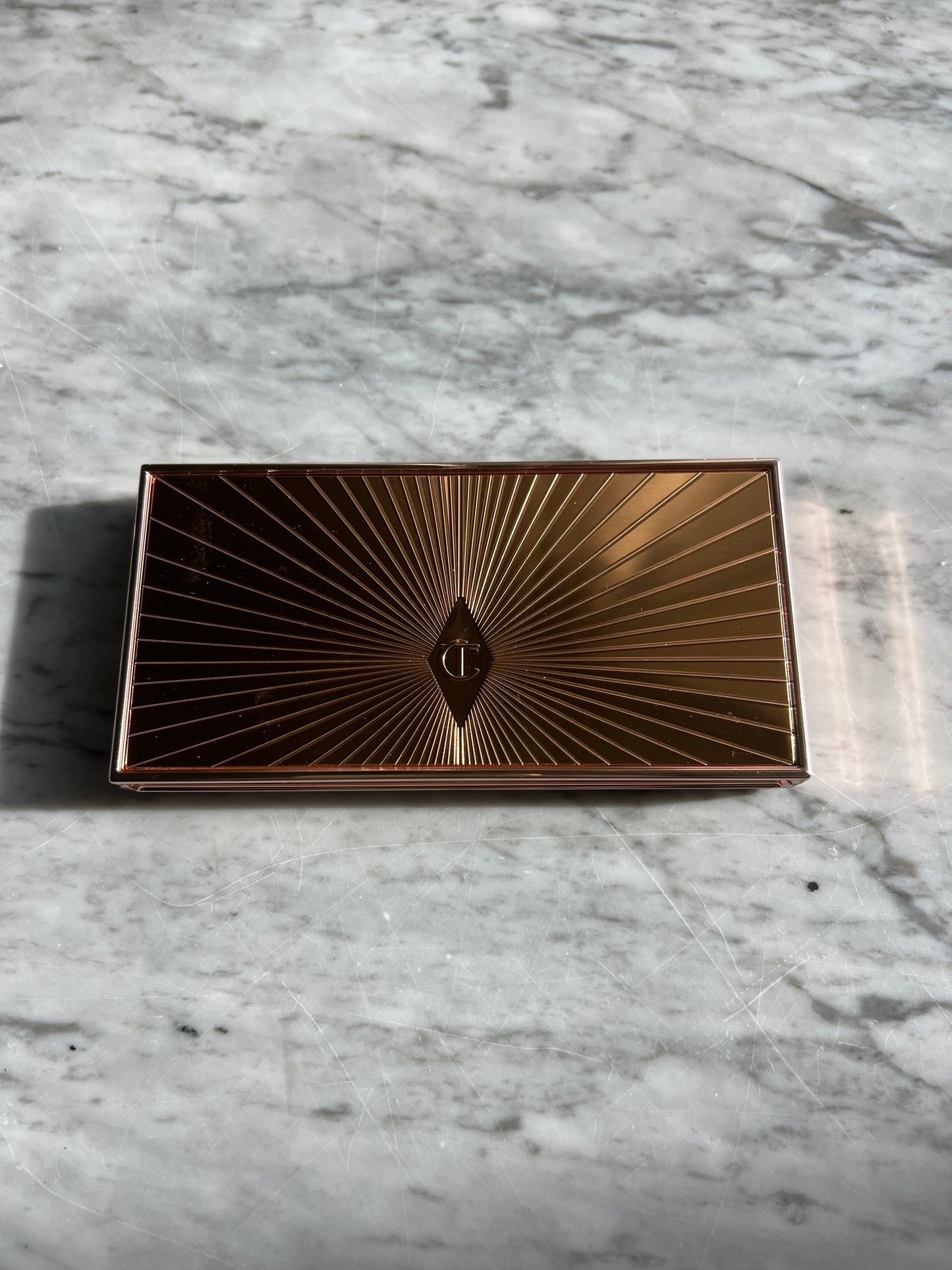 CHARLOTTE TILBURY Filmstar Bronze & Glow - LIGHT/MEDIUM