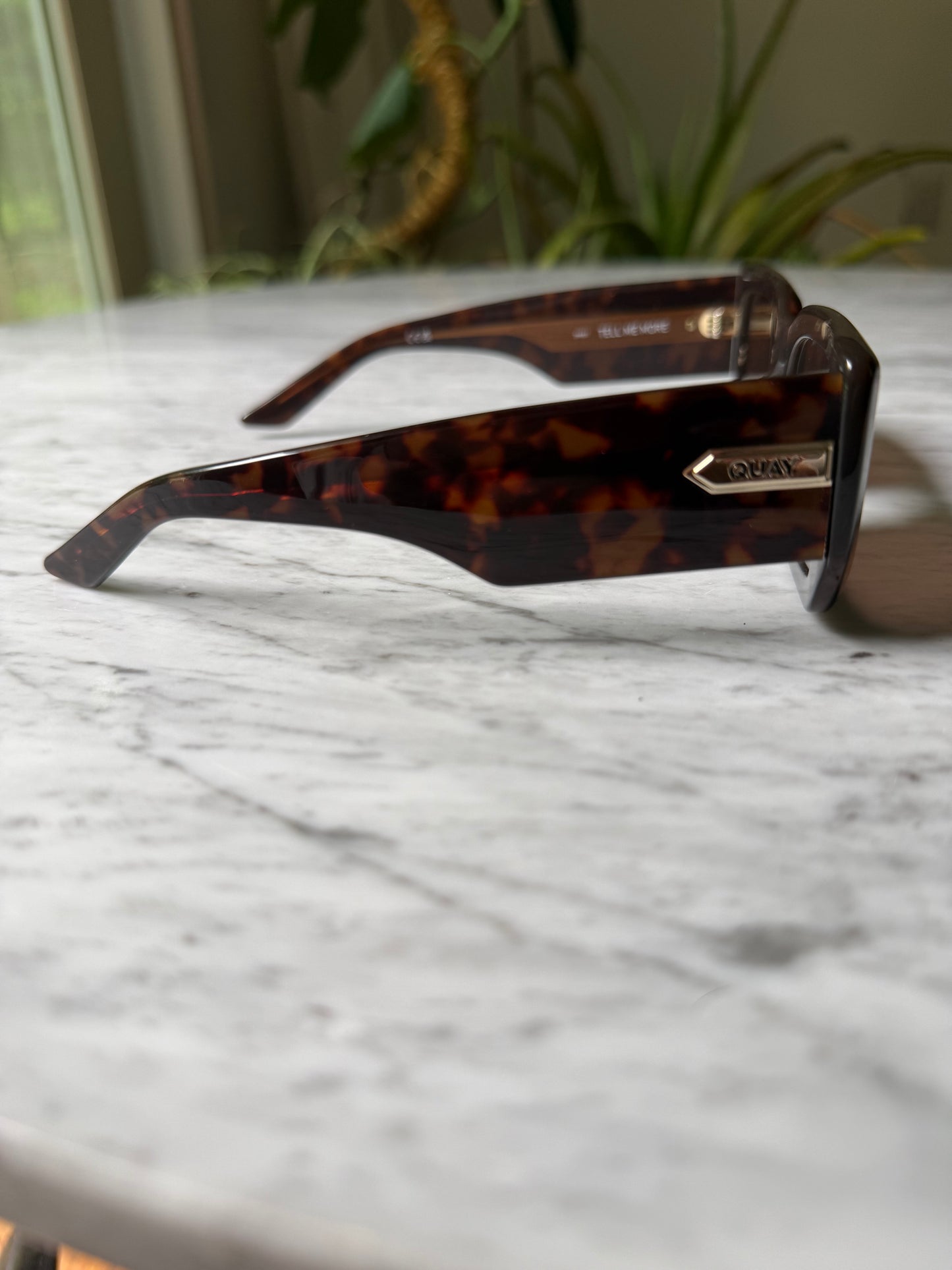 QUAY Tell Me More Sunglasses