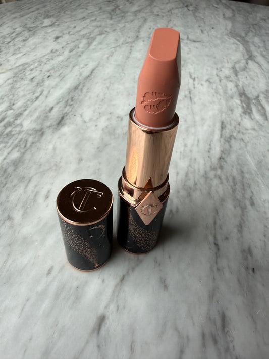 CHARLOTTE TILBURY Hot Lips 2 Lipstick - JK MAGIC