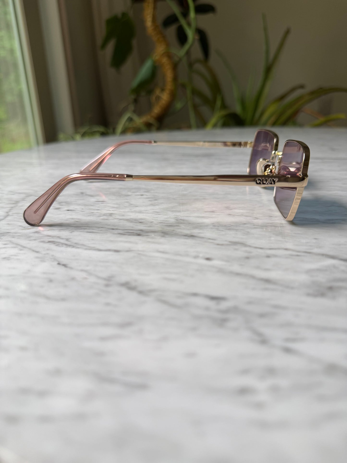 QUAY DND Sunglasses