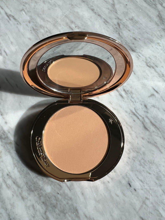 CHARLOTTE TILBURY Airbrush Flawless Finish Setting Powder - TAN