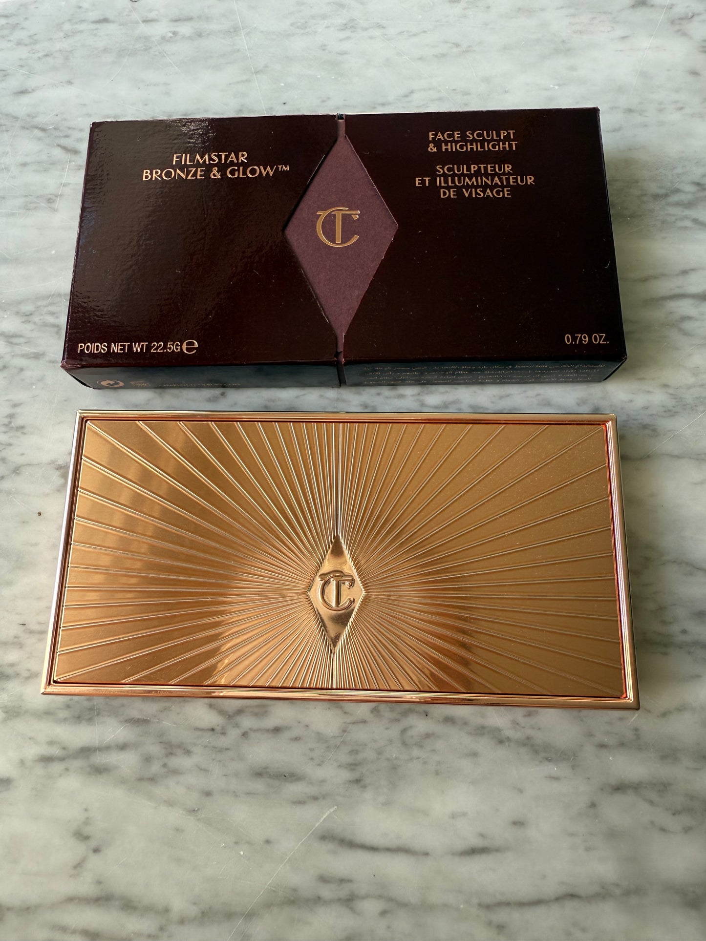 CHARLOTTE TILBURY Bronze & Glow - MEDIUM TO DEEP