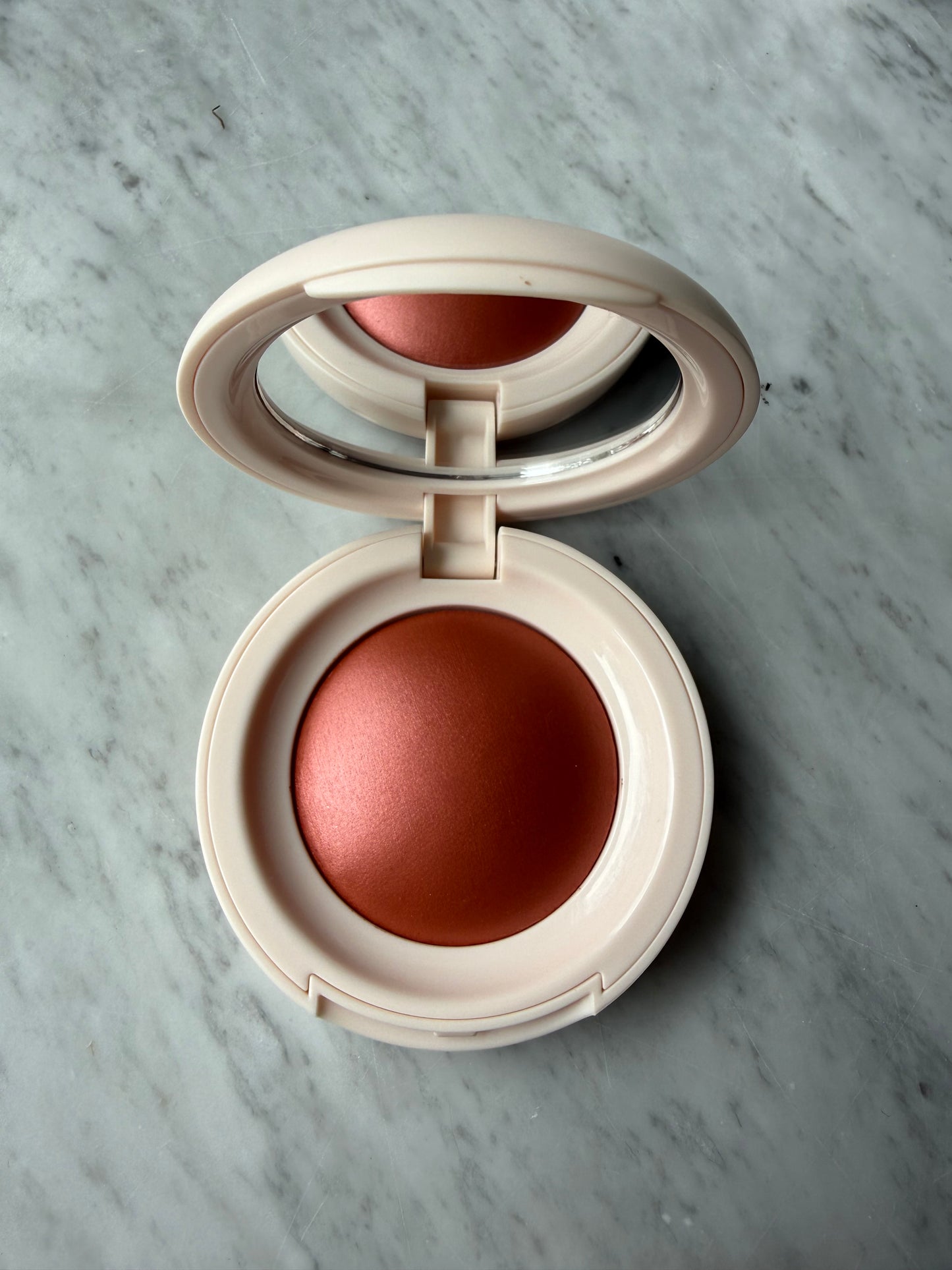 RARE BEAUTY Soft Pinch Luminous Blush - LOVE