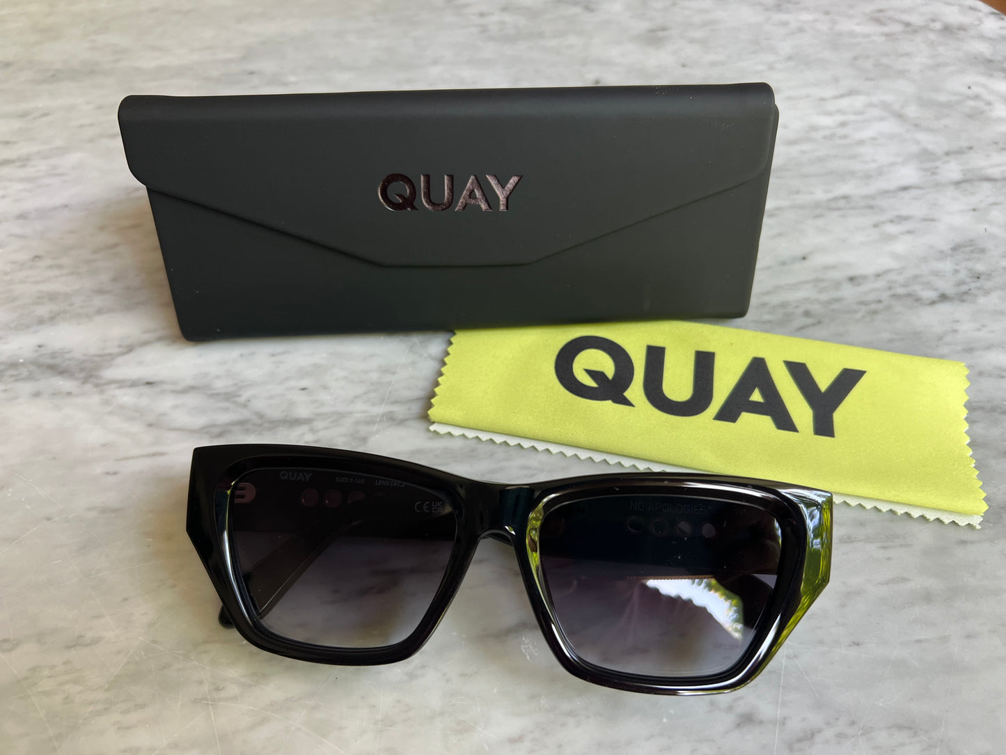 QUAY No Apologies Sunglasses in Black