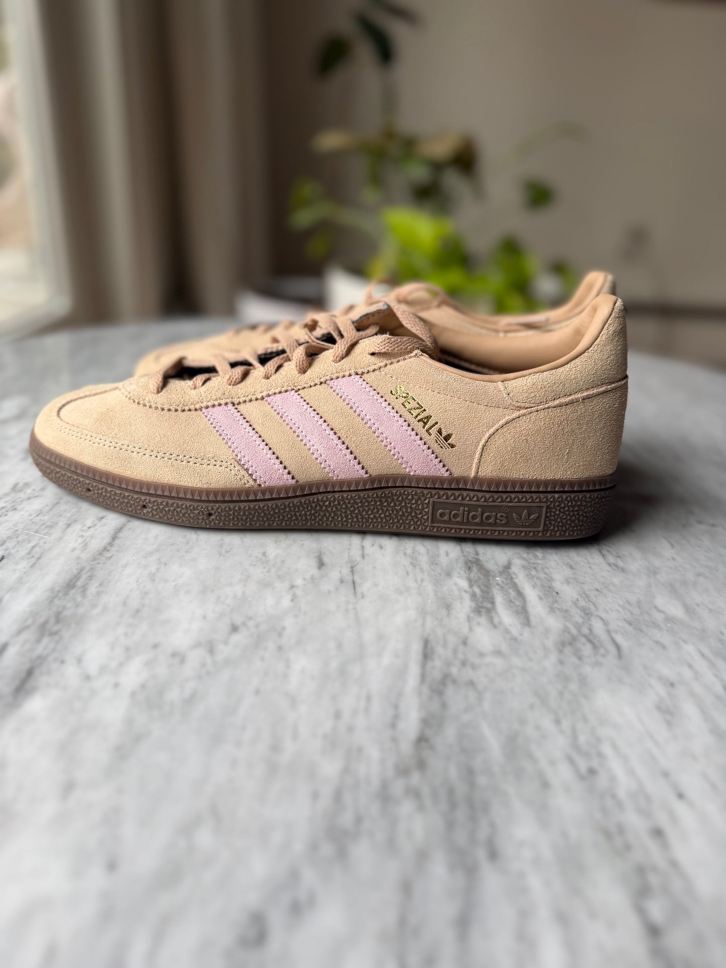 ADIDAS Handball Spezial Lace Up Sneakers - Size Women’s 9.5