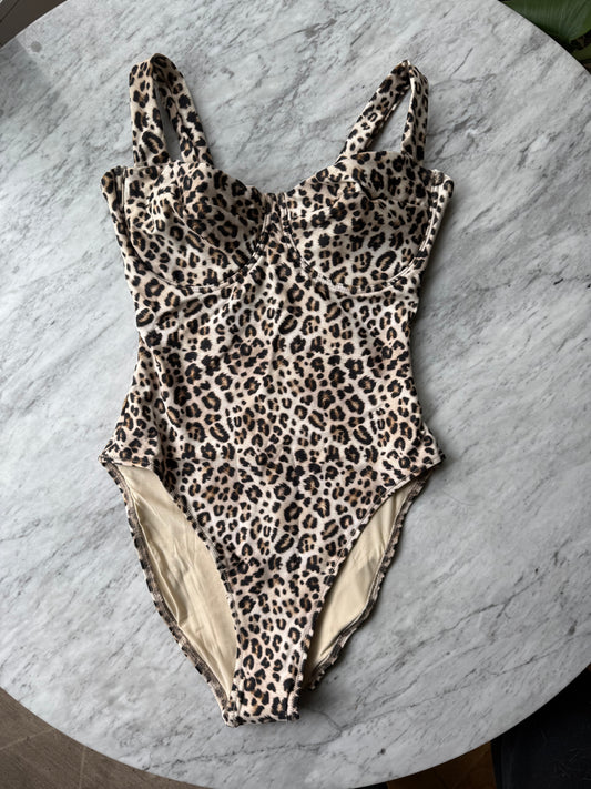 SKIMS Signature Swim Underwire One Piece - SMALL