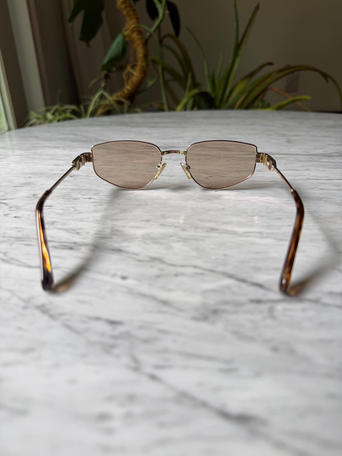 QUAY Hit Single Sunglasses