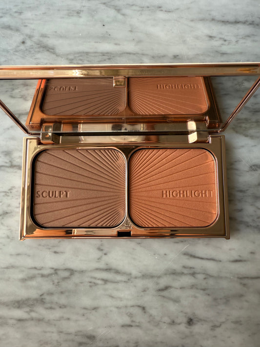 CHARLOTTE TILBURY Bronze & Glow - MEDIUM TO DEEP