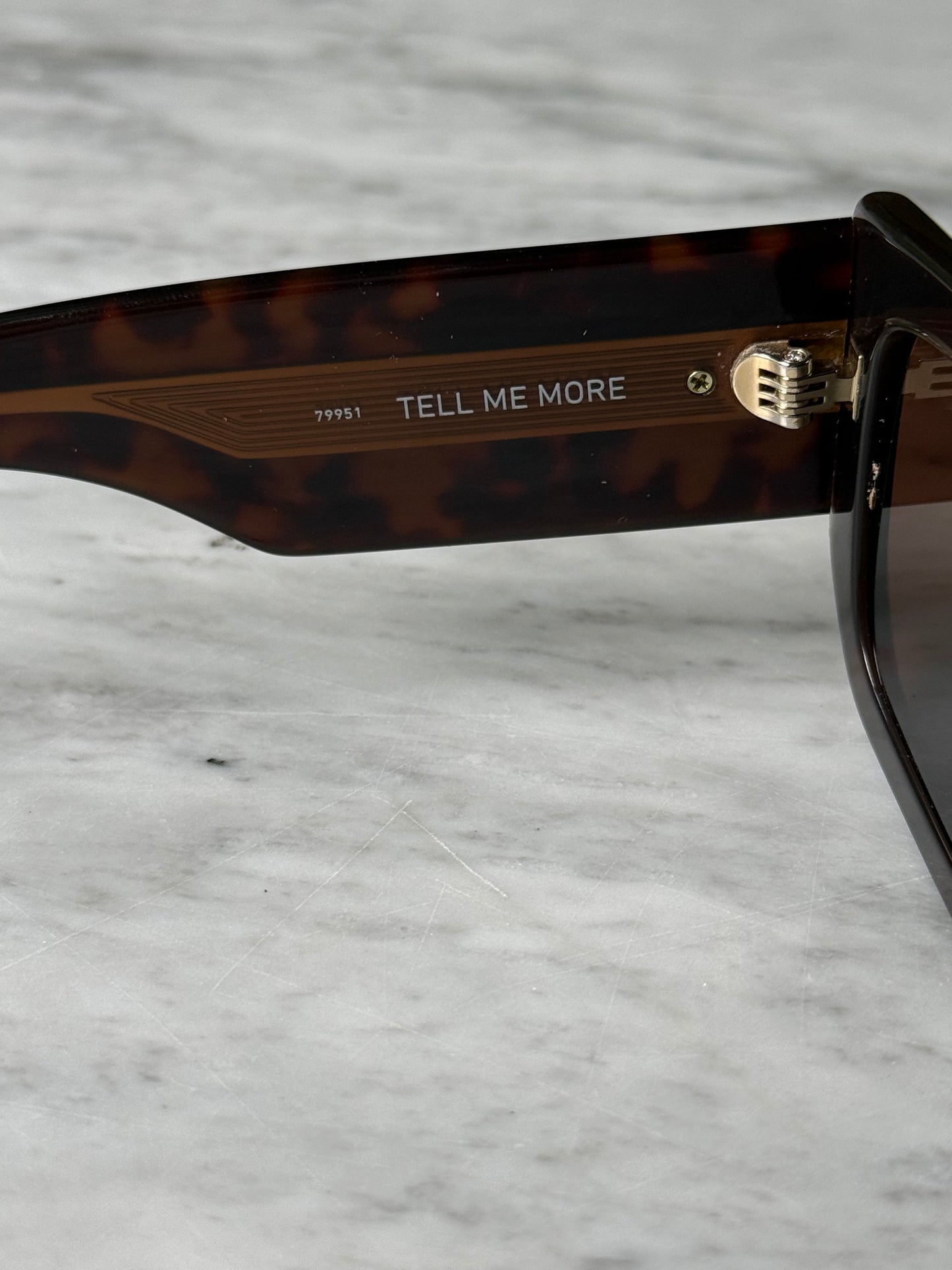 QUAY Tell Me More Sunglasses