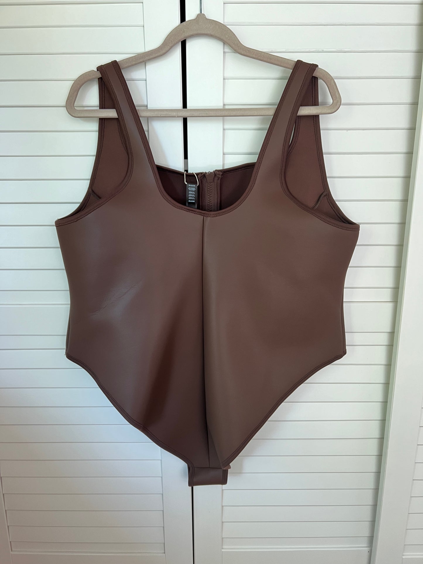 SKIMS Rubberized Scuba Swim Scoop Neck One Piece Bathing Suit - Cocoa Brown - 4X