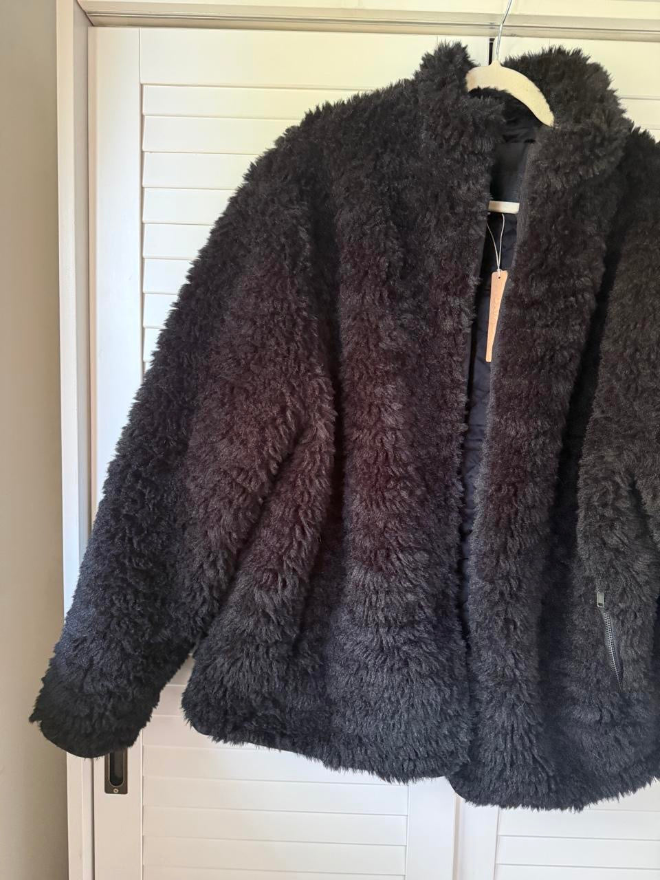 SKIMS Faux Fur Oversized Zip Up Mock Neck Jacket - Size Small