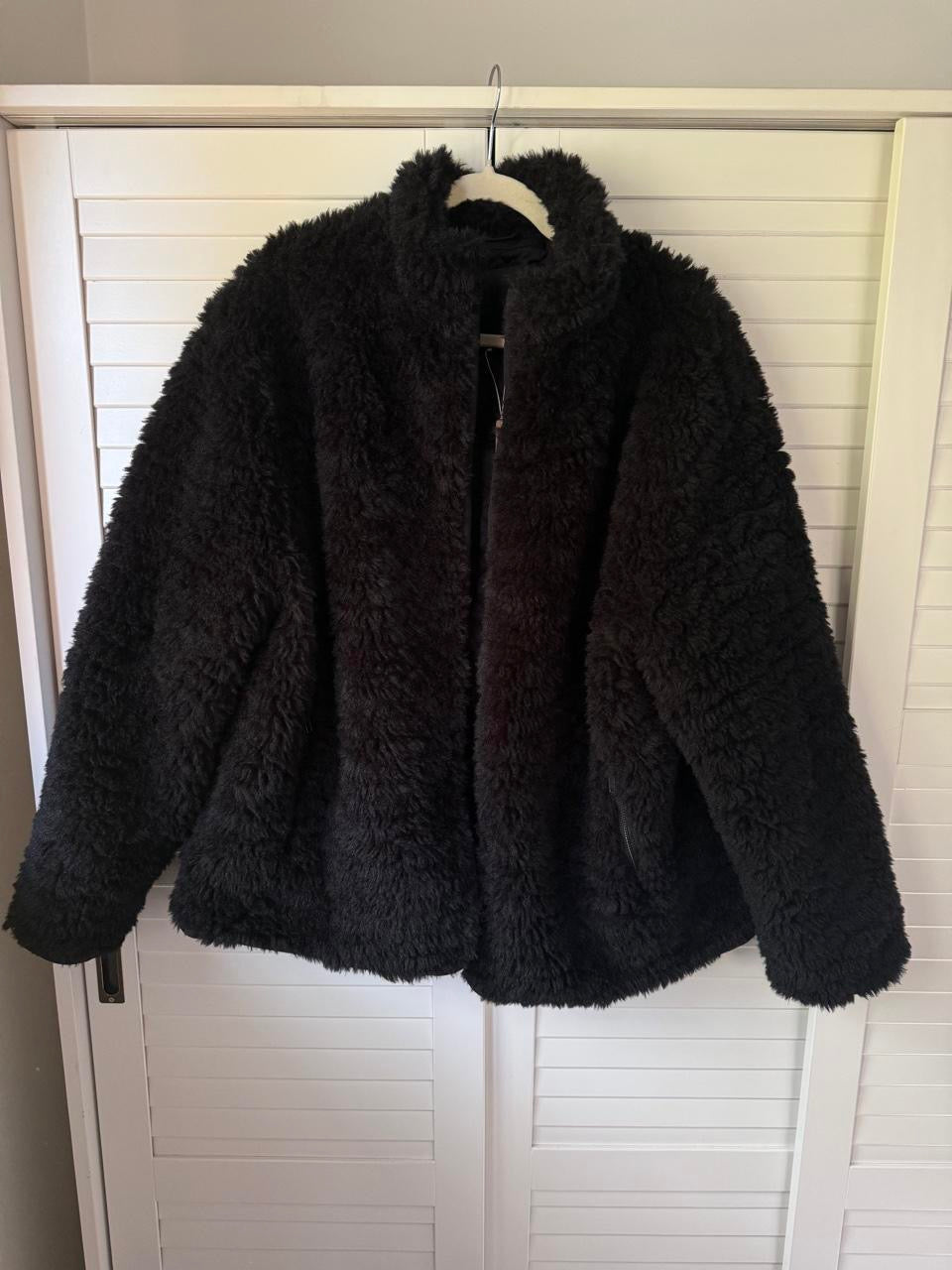 SKIMS Faux Fur Oversized Zip Up Mock Neck Jacket - Size Small