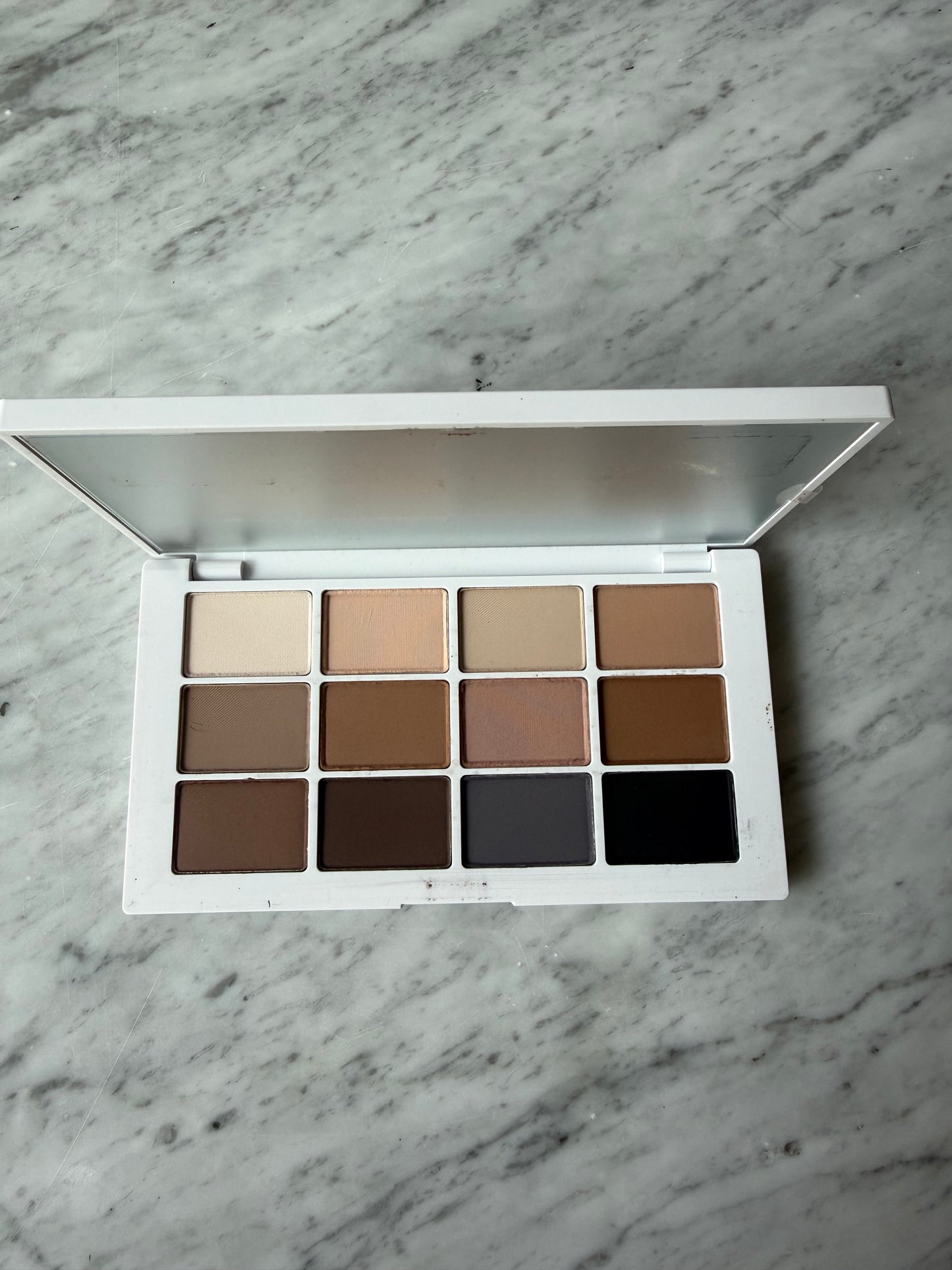 MAKEUP BY MARIO Master Mattes: The Neutrals Eyeshadow Palette