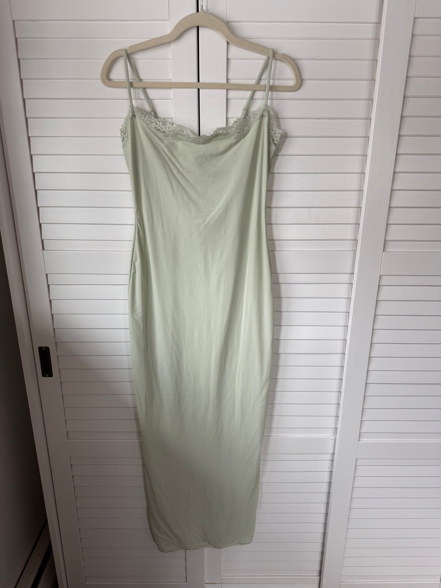 SKIMS Fits Everybody Lace Long Slip Dress - Size Large