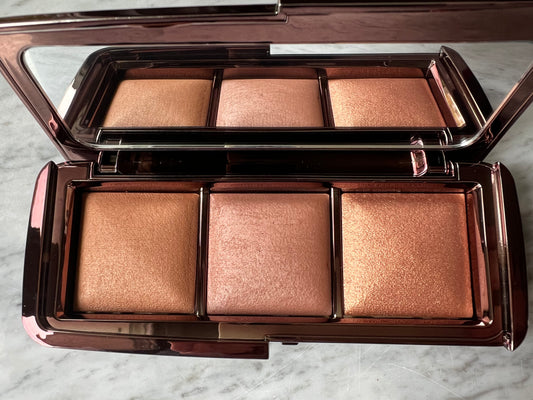 Hourglass Ambient Lighting Palette - Volume III